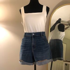 ✨FINAL SALE✨ Dark-wash mid-rise denim shorts